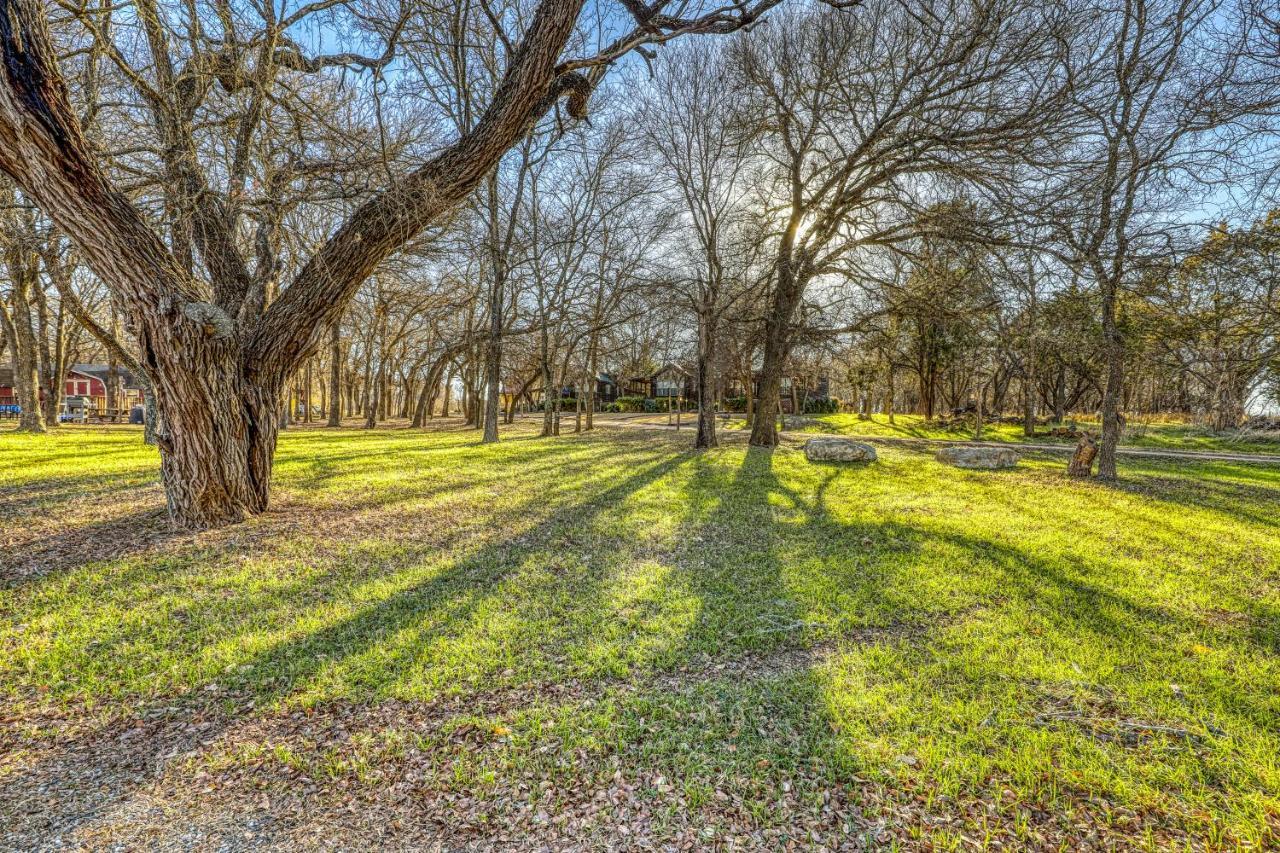 The Pecan @ Mendelbaum Winery Guest Cabins Villa Fredericksburg Exterior foto